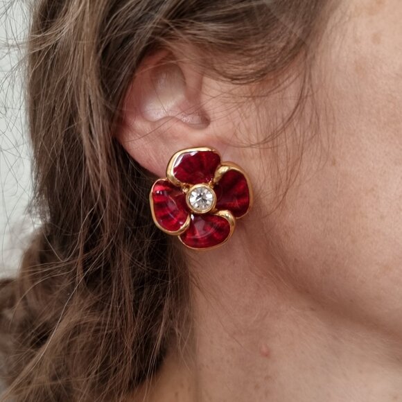Rare Find Vintage 1980's Christian DIOR Red Pansy Flower Clip On Earrings - Picture 1 of 6